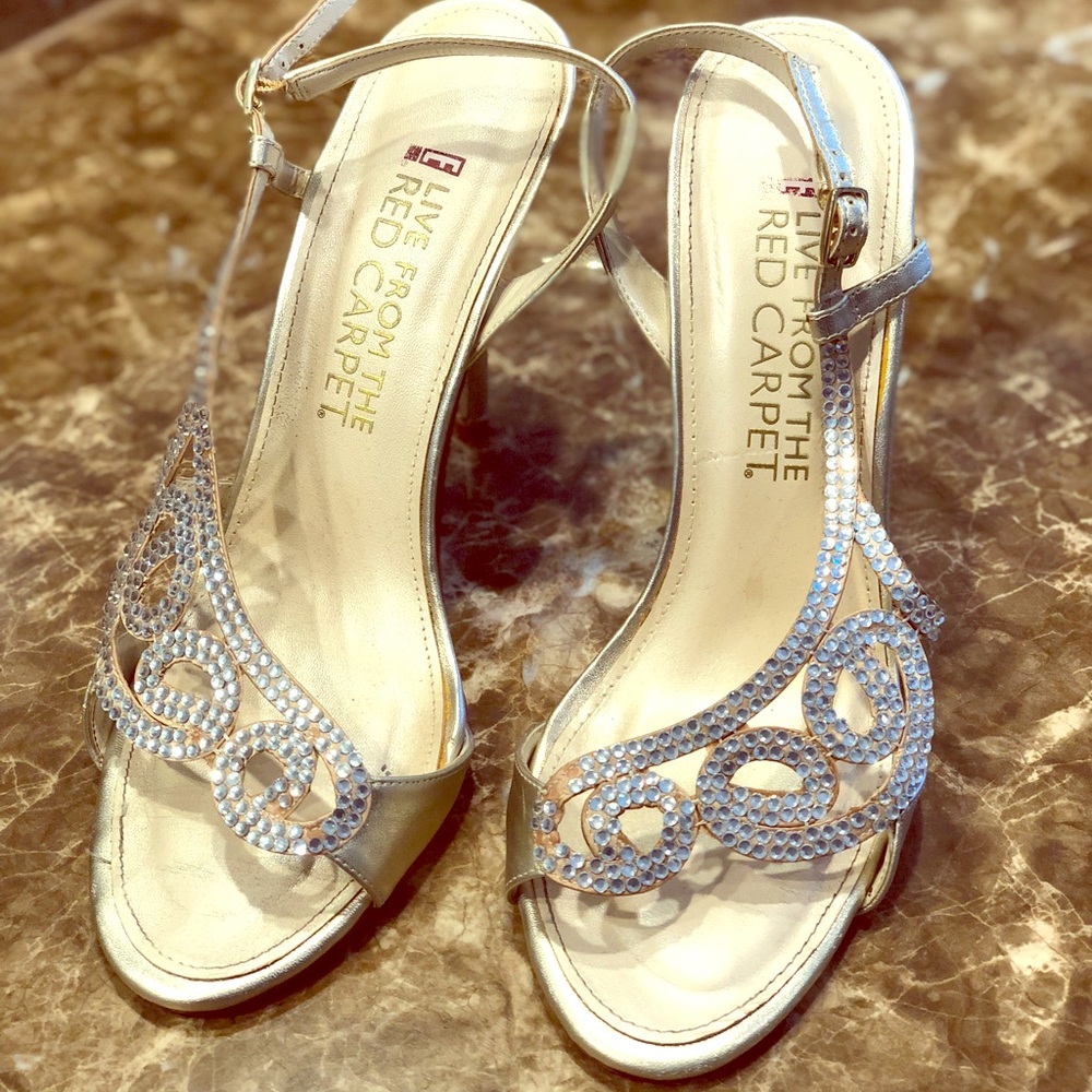 E Live From The Red Carpet Size 8.5 - image 1
